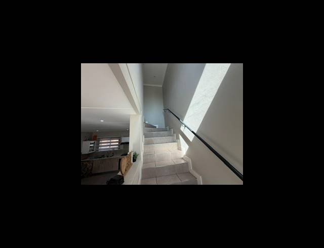 2 BEDROOM TOWNHOUSE FOR SALE IN ALBERTSDAL